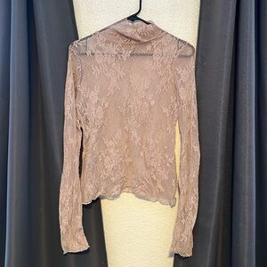 FREE PEOPLE!! Beautiful lavender lace top! Medium